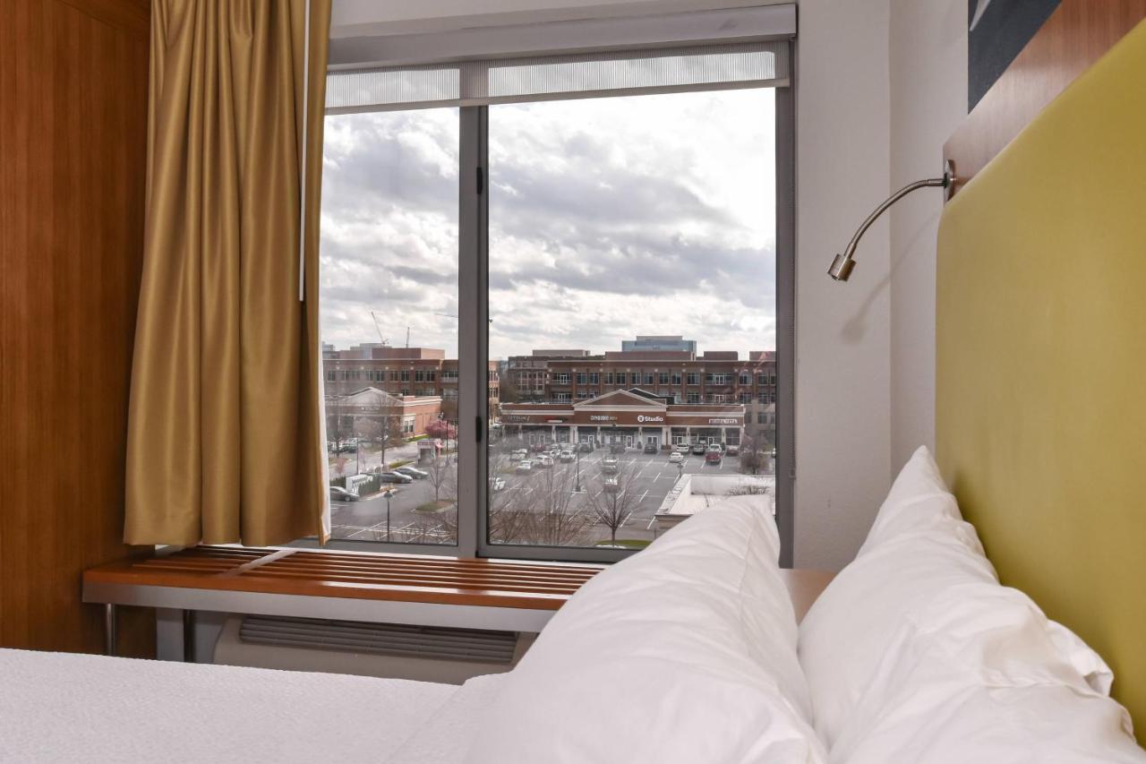 Springhill Suites By Marriott Charlotte Балантайн Екстериор снимка