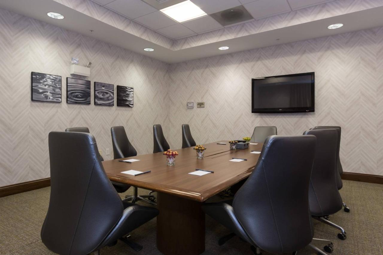 Springhill Suites By Marriott Charlotte Балантайн Екстериор снимка