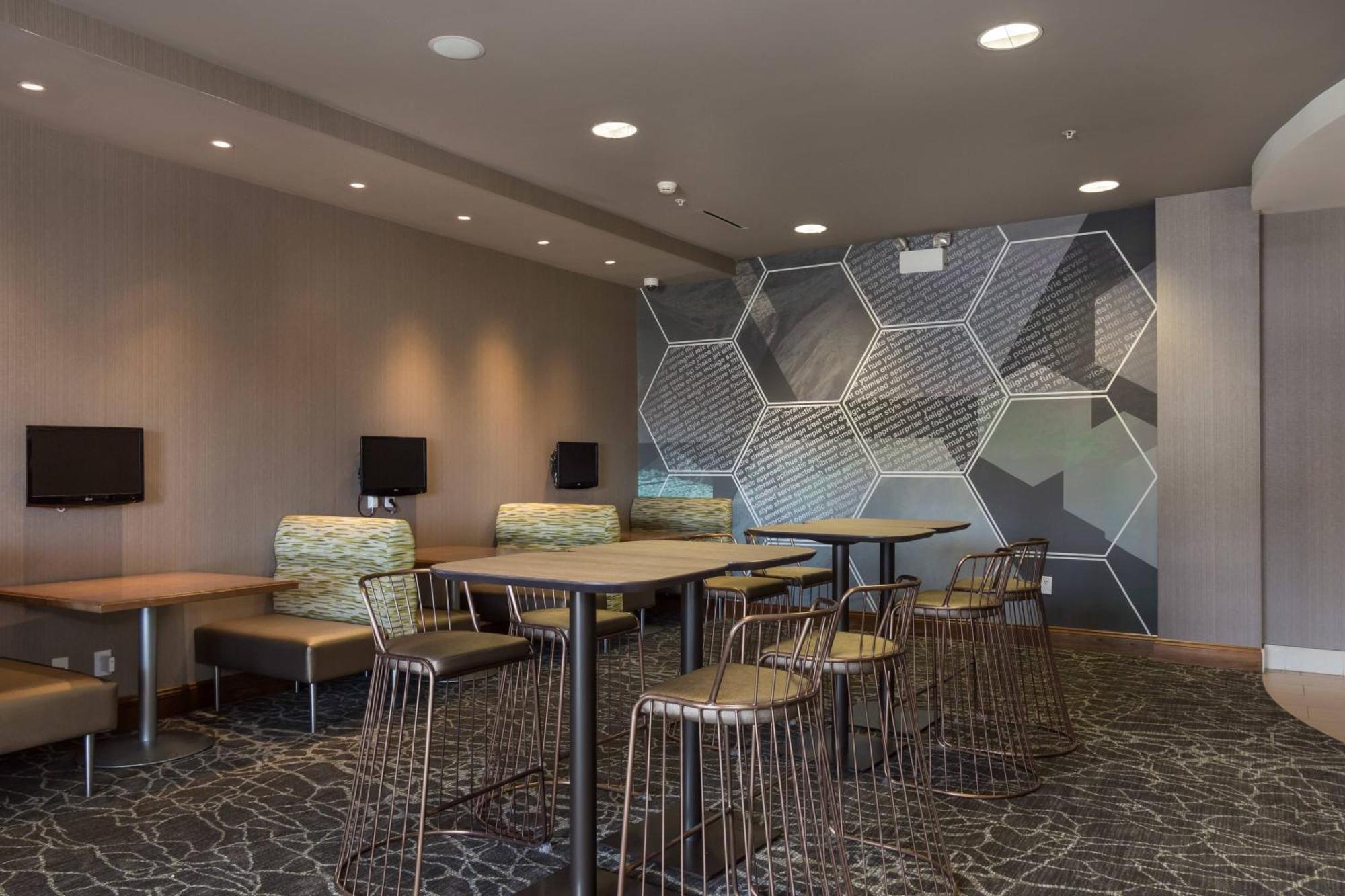 Springhill Suites By Marriott Charlotte Балантайн Екстериор снимка
