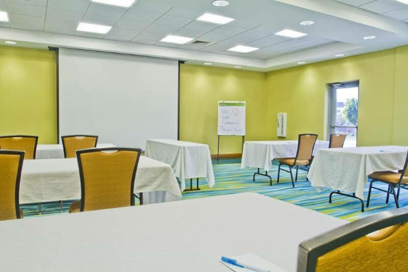 Springhill Suites By Marriott Charlotte Балантайн Екстериор снимка